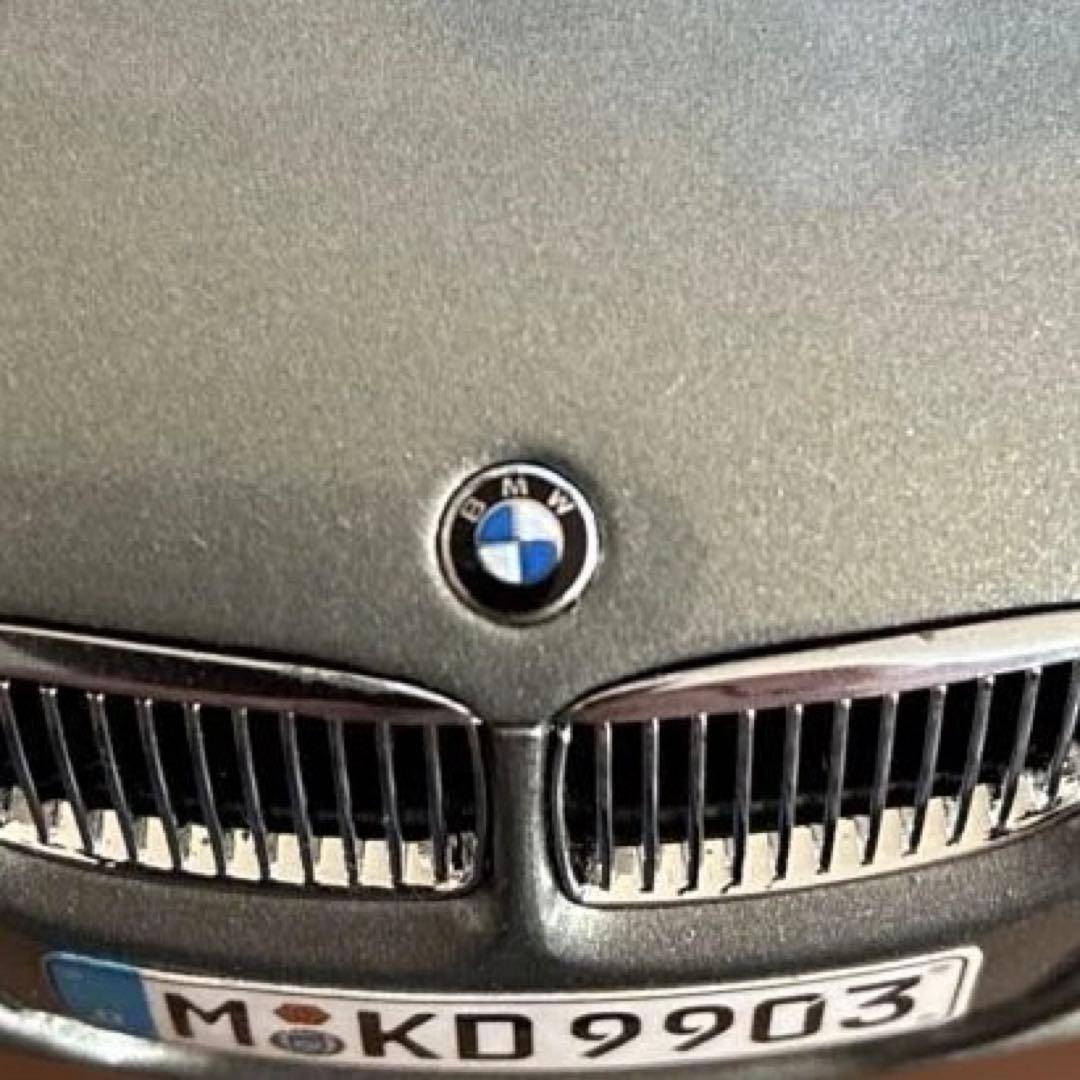 【新品未使用】純正 1/18スケール 3シリーズ　ツーリング　ミニカー