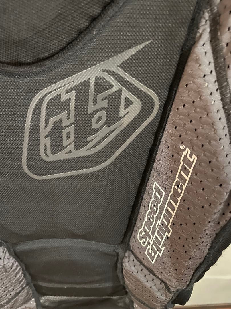 bmx レーシング　mtb ダウンヒル　トロイリーデザインズ　ボディプロテクター