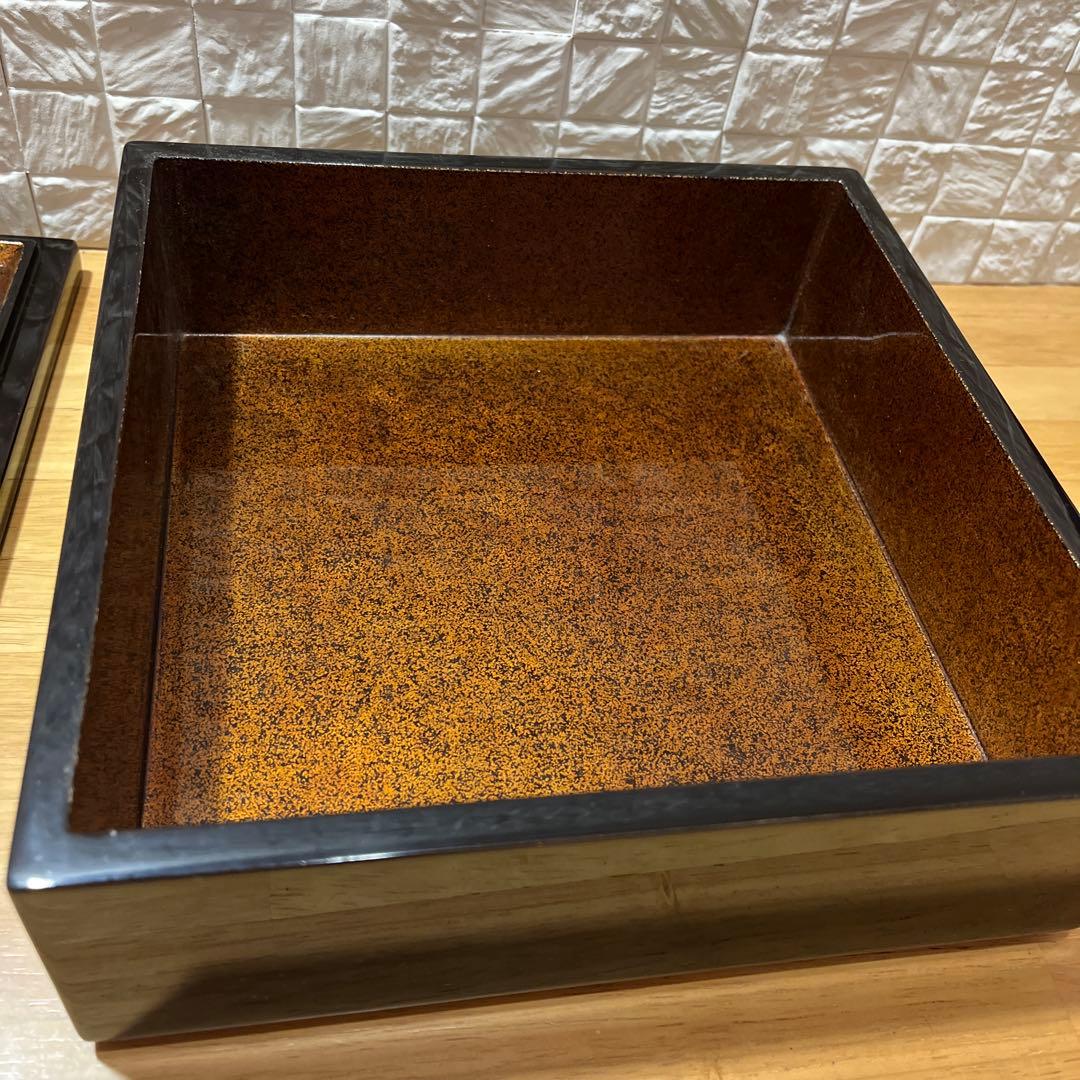 未使用　能登輪島塗　家紋入 黒漆塗り重箱 金色の花紋　丸に横木瓜　特注品