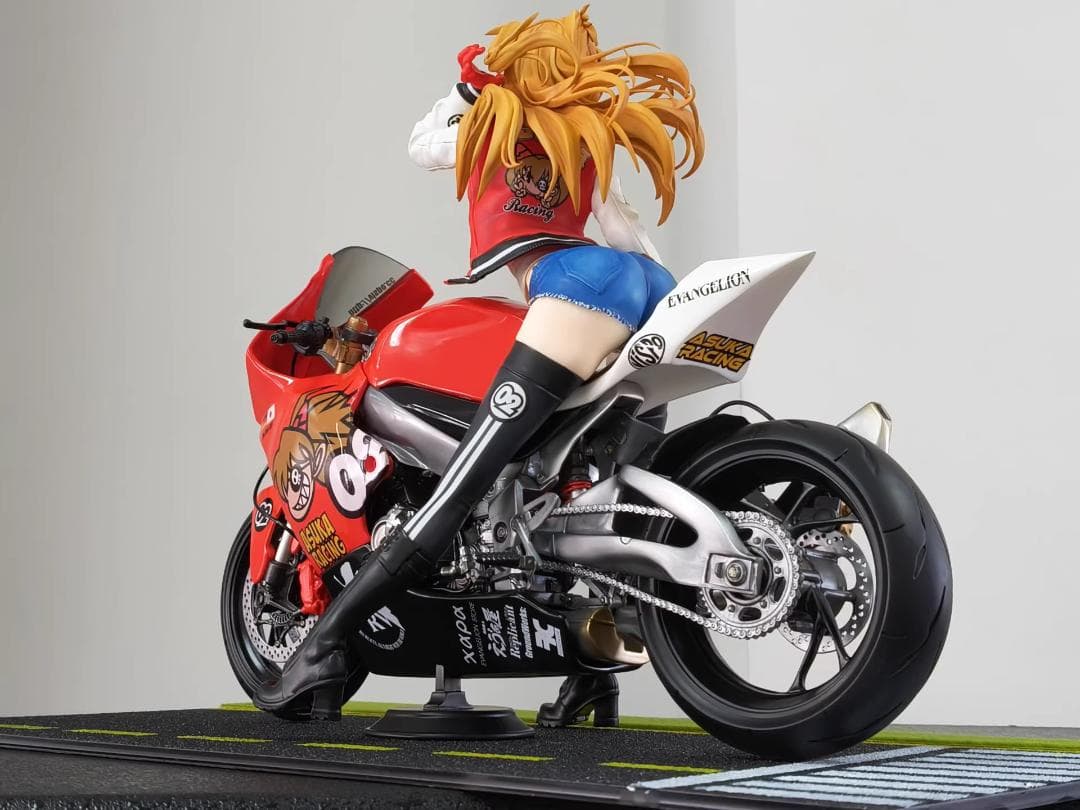 新世紀エヴァンゲリオン 惣流・アスカ・ラングレー 樹脂 彫刻 フィギュア