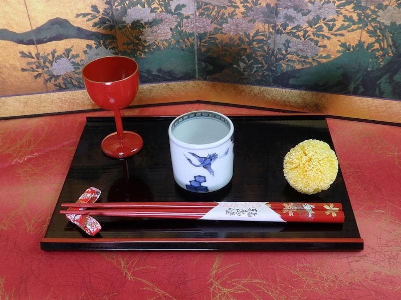 古伊万里　染付　鶴に亀甲紋の図　覗き　のぞき　猪口　E087AS-DBk