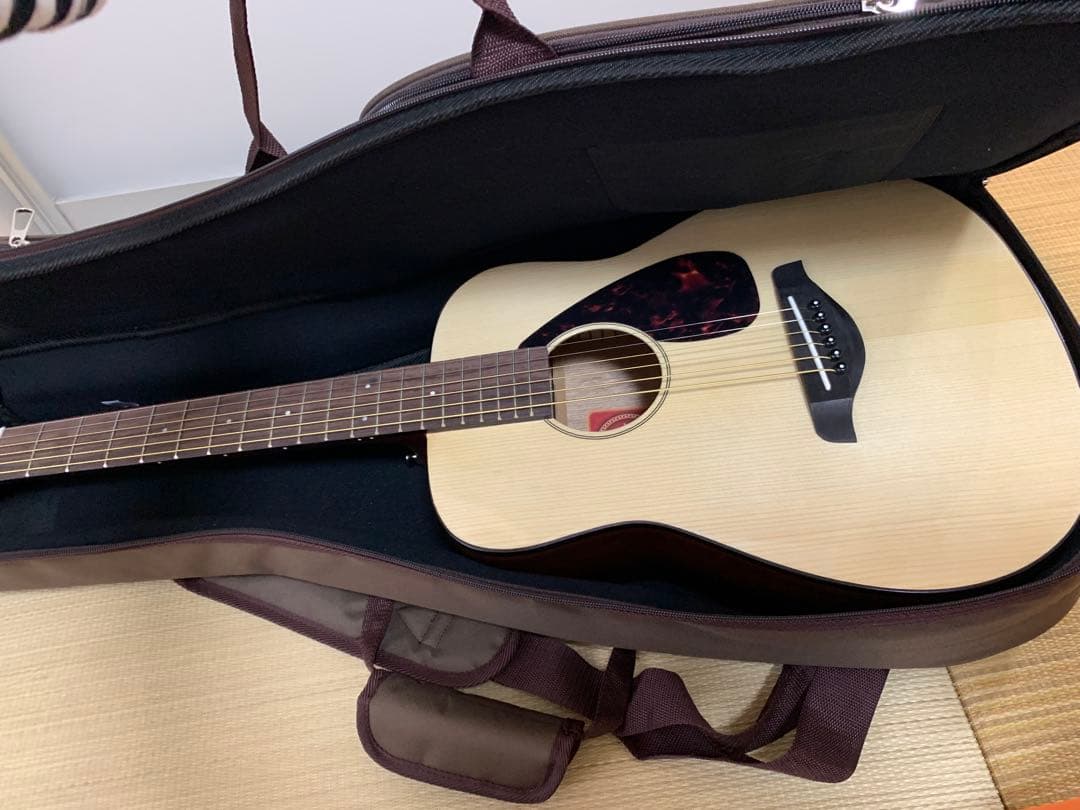 ほぼ新品！YAMAHA JR2 ミニギターアコースティックギター　バックケース付