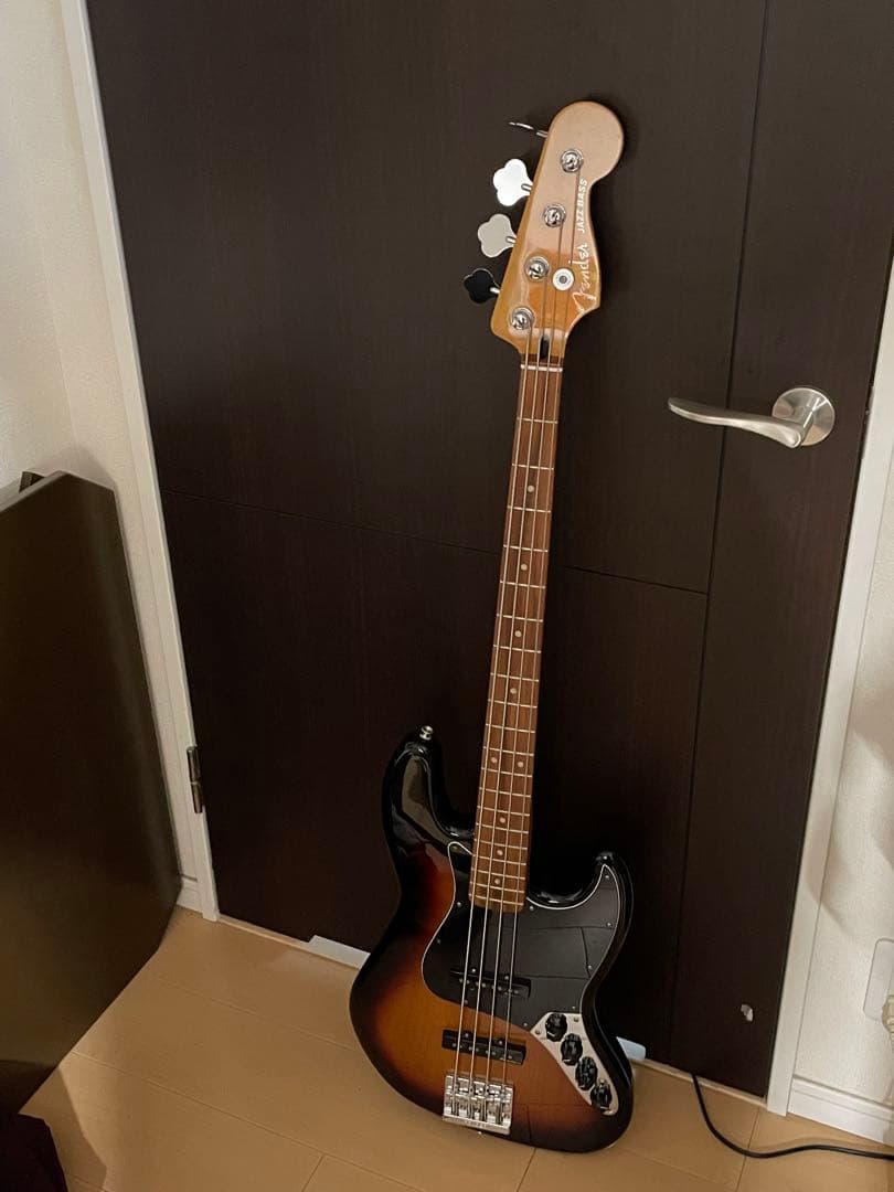 ベース fender prayer Jazz bass