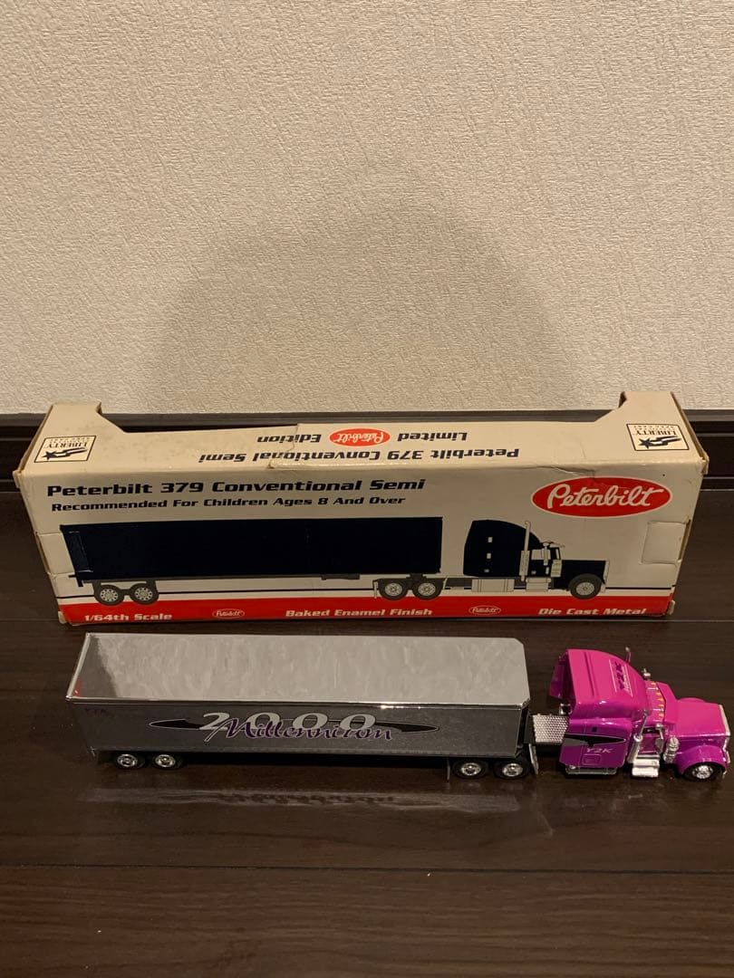 LIBERTY Classic ピータービルト　ダイキャストミニカー