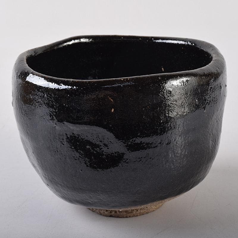 楽吉左衛門　九代了入作　黒楽茶碗　銘杏都　仕覆付　清水公照極め箱　M　R8580