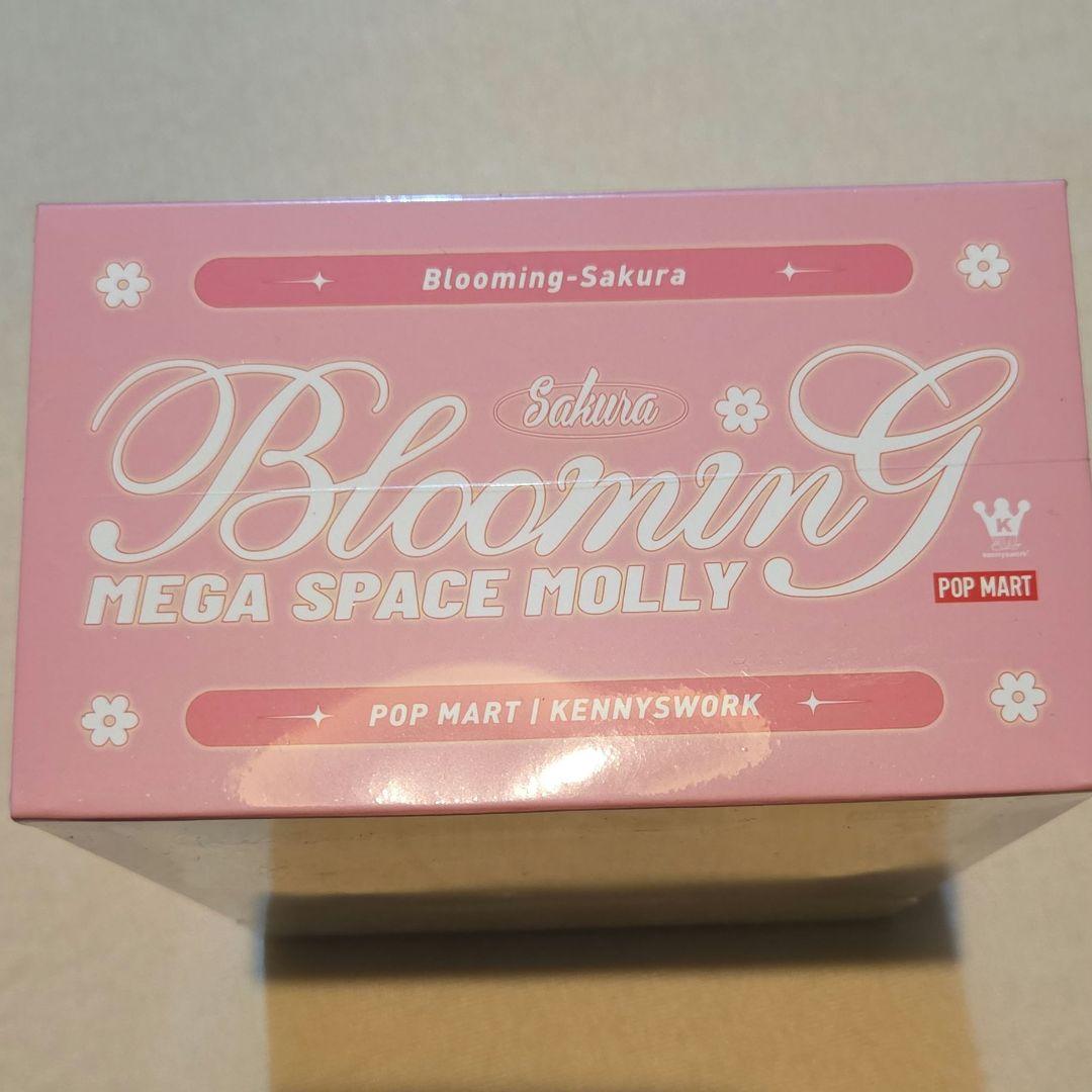 日本限定品　POP MART Mega Space Molly フィギュア