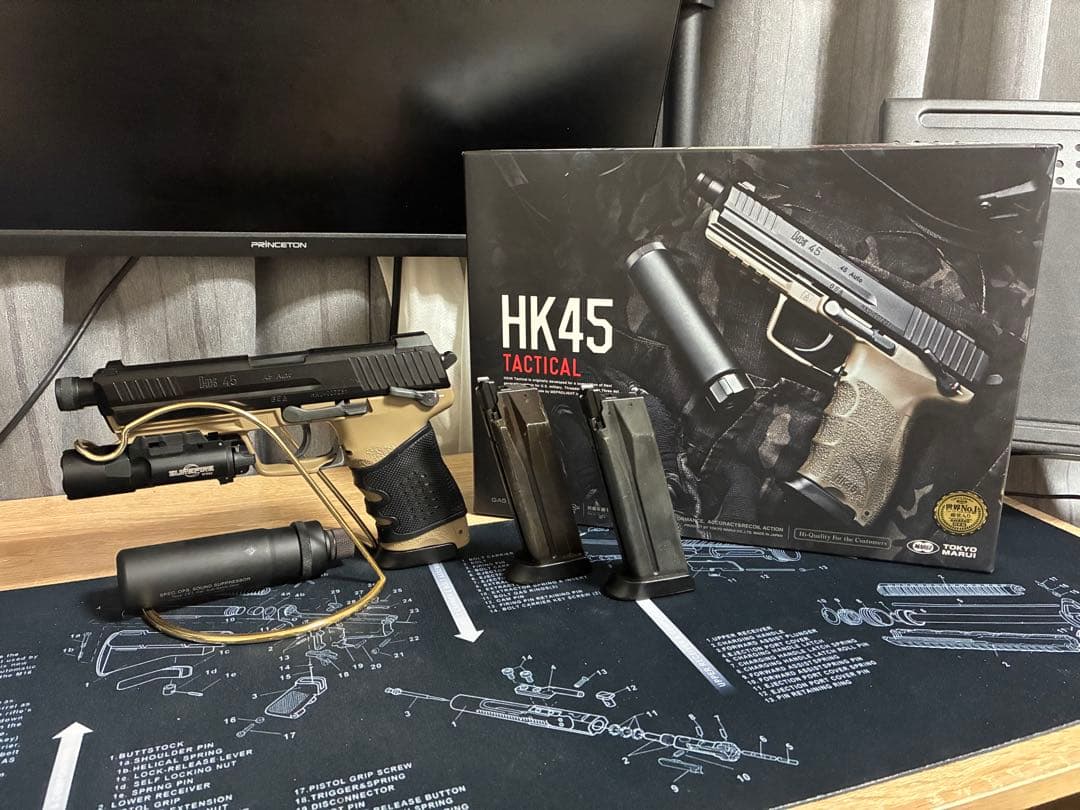 東京マルイ製 HK45 タクティカル（FDEカラー）、 サブマガジン2個付き