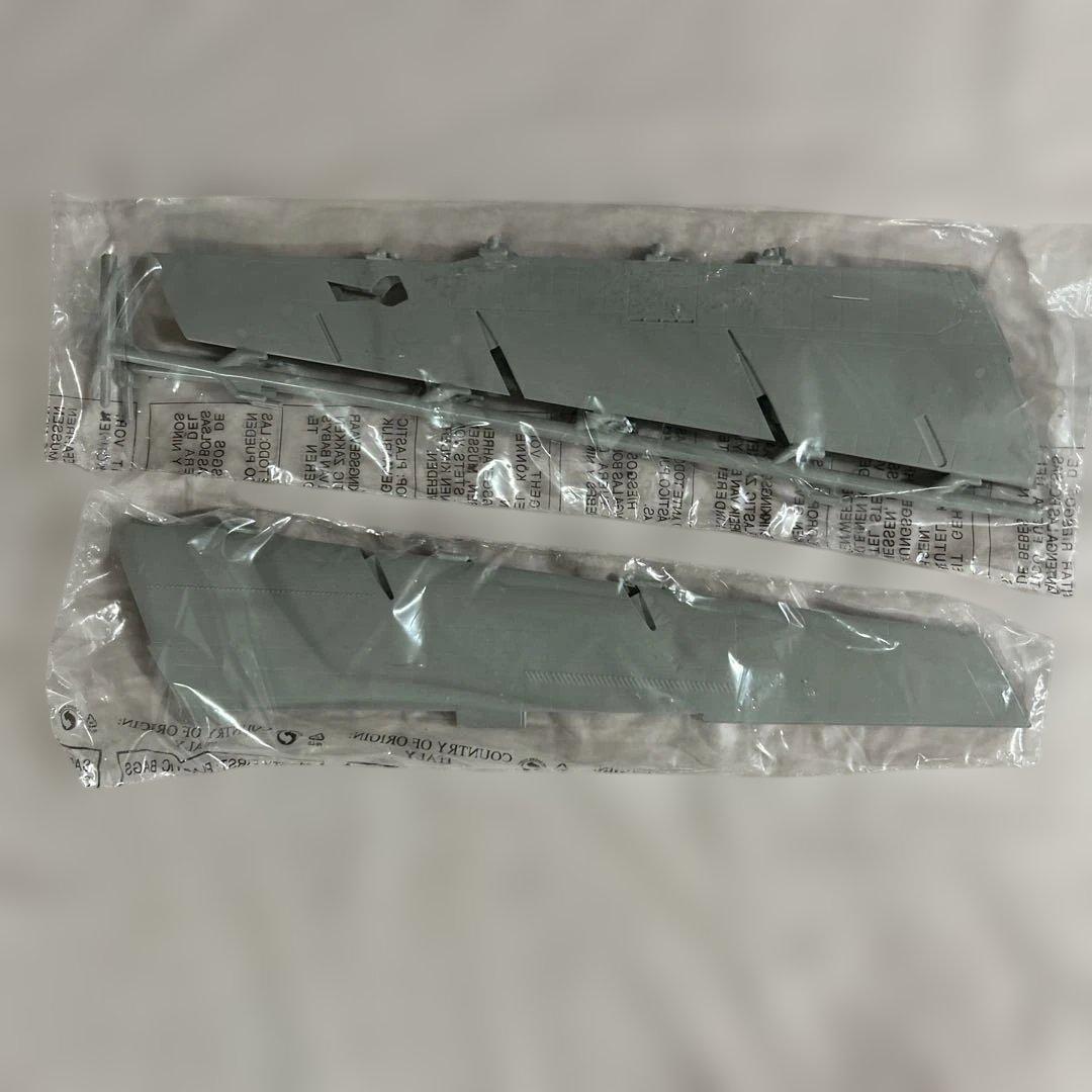 航空機・ヘリコプター ITALERI B-52G Stratofortress 1/72