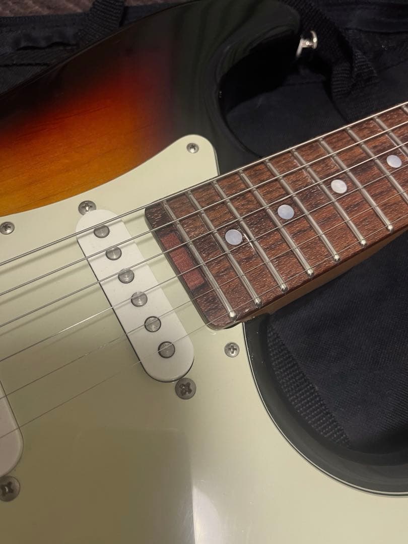 Bacchusネック➕historyボディのストラトキャスター 日本製