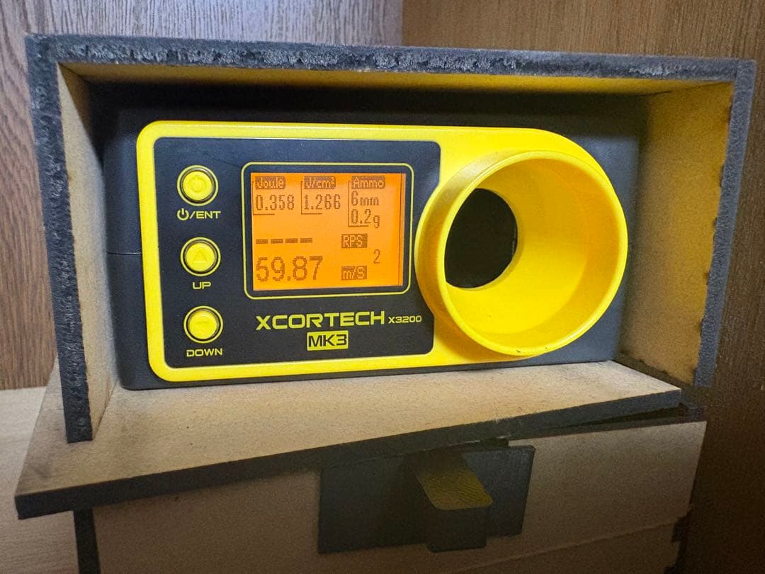 【東京マルイ】V10 ウルトラコンパクト ブラック＋スペアマガジン2本