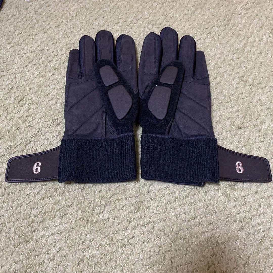 中田　翔　選手　走塁グローブ