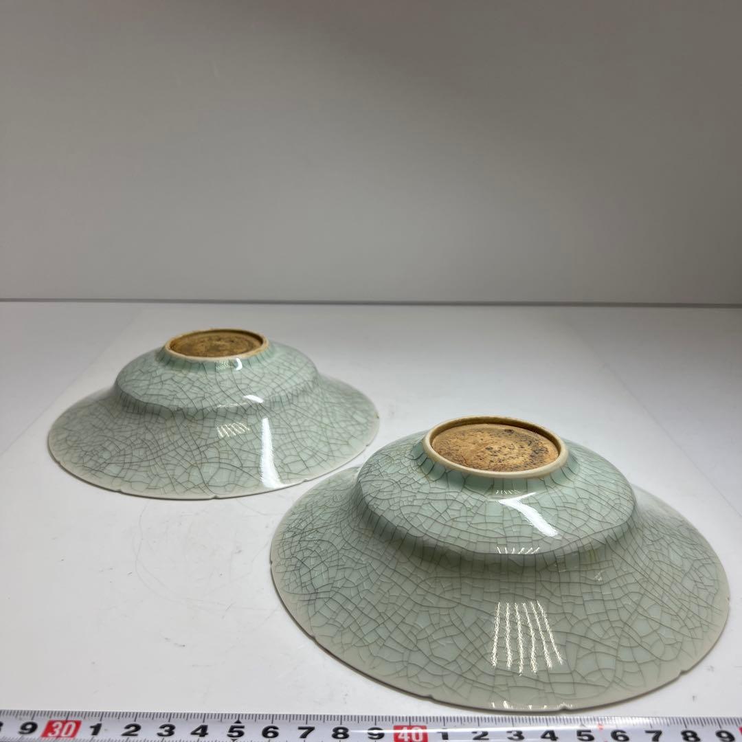 中国美術　青白磁皿2枚　直径約18㎝　東Y7-1224①タトコ