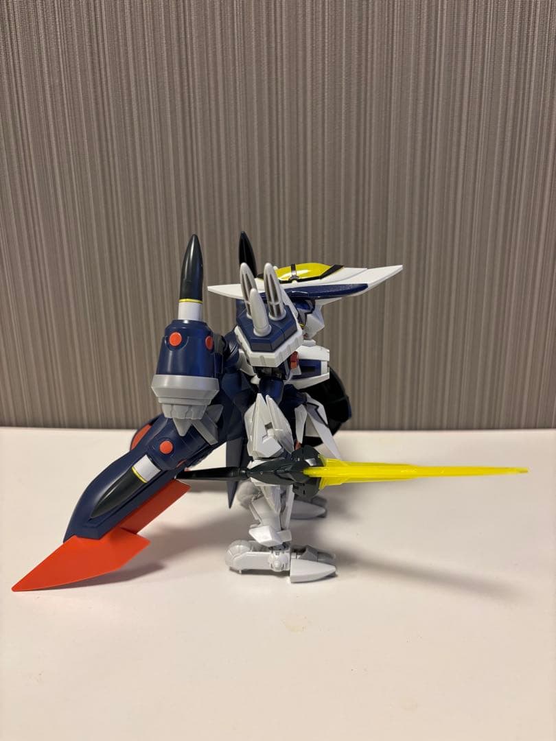 【値下げ】LBX ダンボール戦機　ミゼルオーレギオン/オーレギオン　ジャンク品