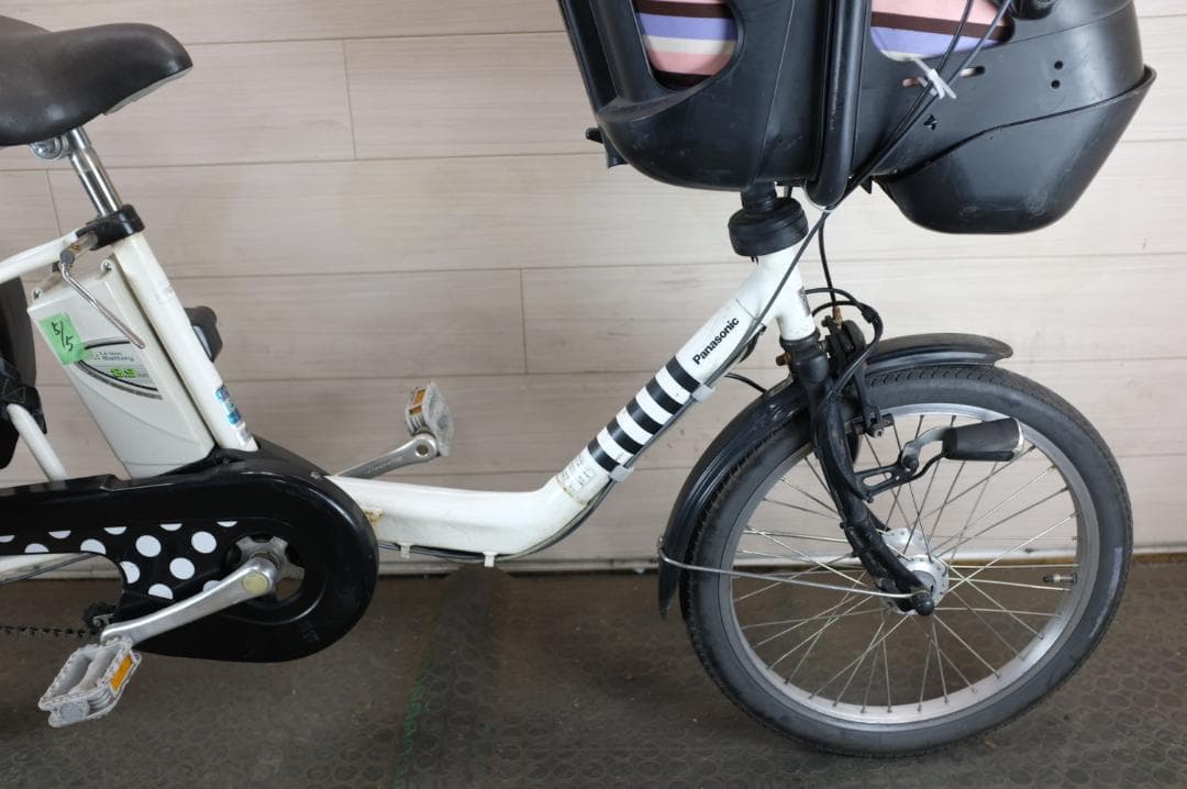 パナソニック ギュット　　20インチ　3段　8.9Ah（5点灯）充電器あり