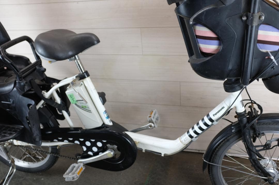 パナソニック ギュット　　20インチ　3段　8.9Ah（5点灯）充電器あり