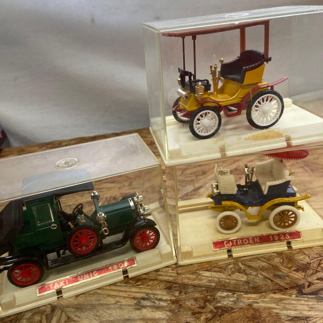 フランスサフィール製のミニカー　セット