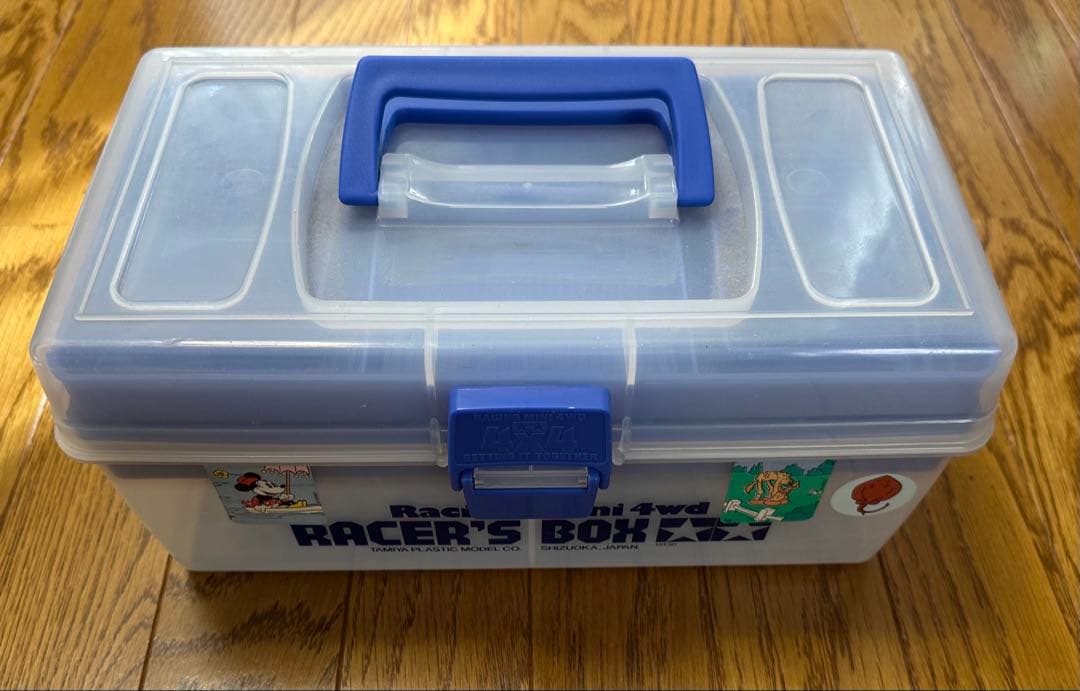 ミニ四駆 本体 シャーシ ボディ タイヤ パーツ 大量 まとめ売り ボックス付