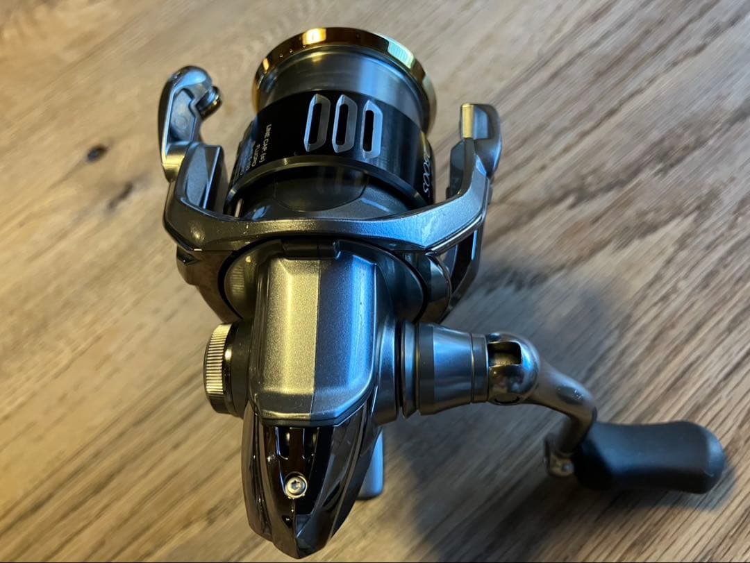中古 SHIMANO シマノ TWIN POWER 15 2500HGS
