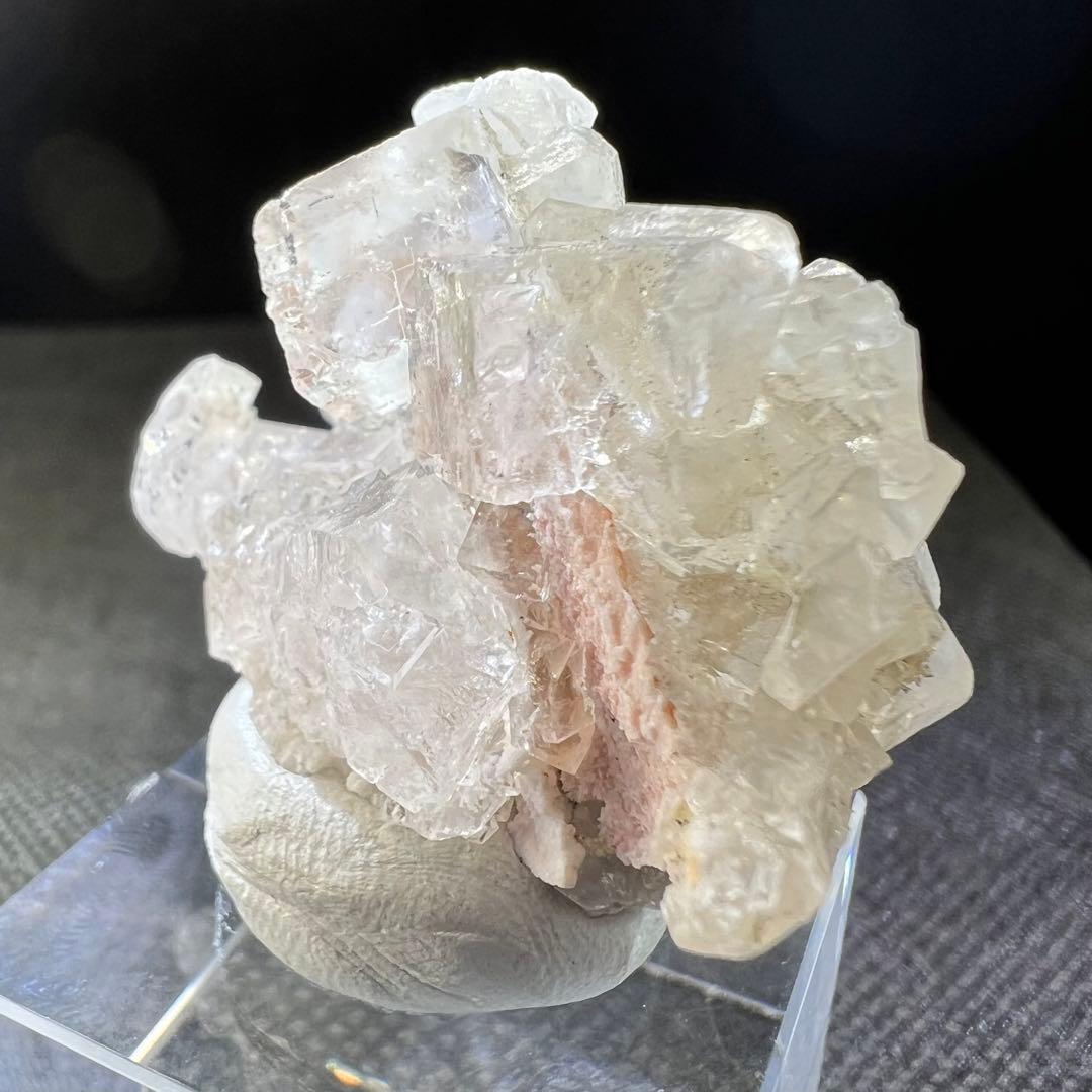 ヤオガンシャン産　クォーツクラスター共生カラーレスフローライト