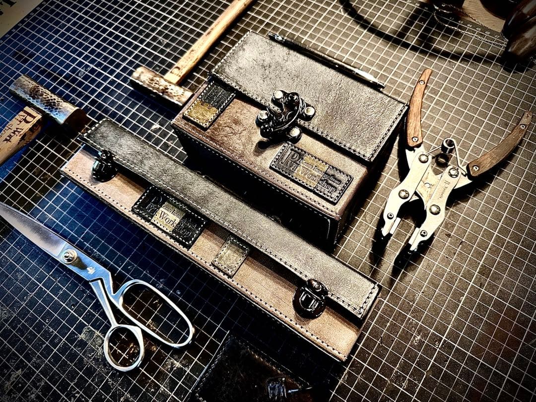 2月SALE品！Pvt.Workshop極CL 本革　デッキケース　ハーフプレマ