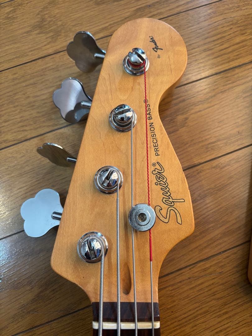 りょうフェンダースクワイア ジャガータイプベース美品