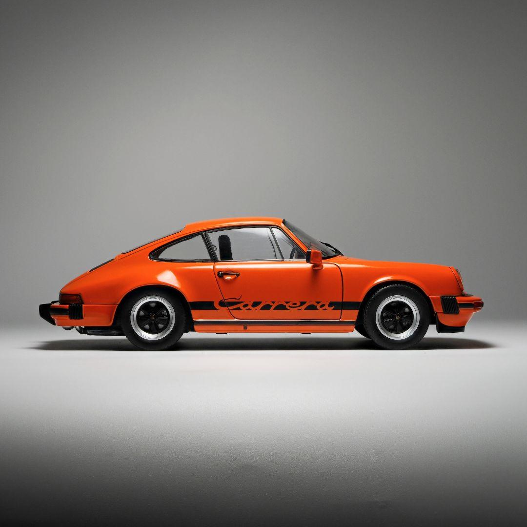 ソリド 1/18 ポルシェ 911 カレラ3.0 オレンジ