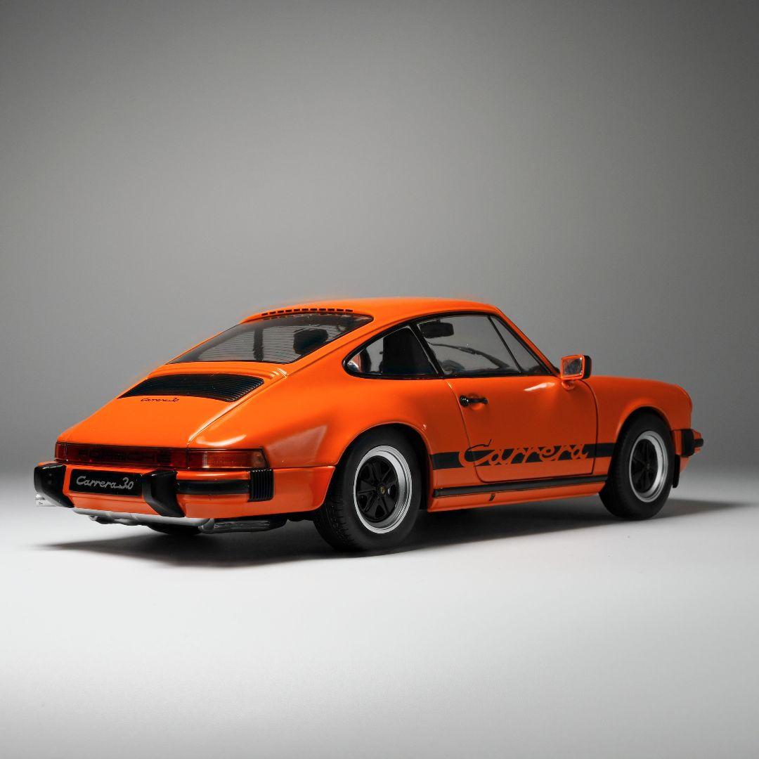 ソリド 1/18 ポルシェ 911 カレラ3.0 オレンジ