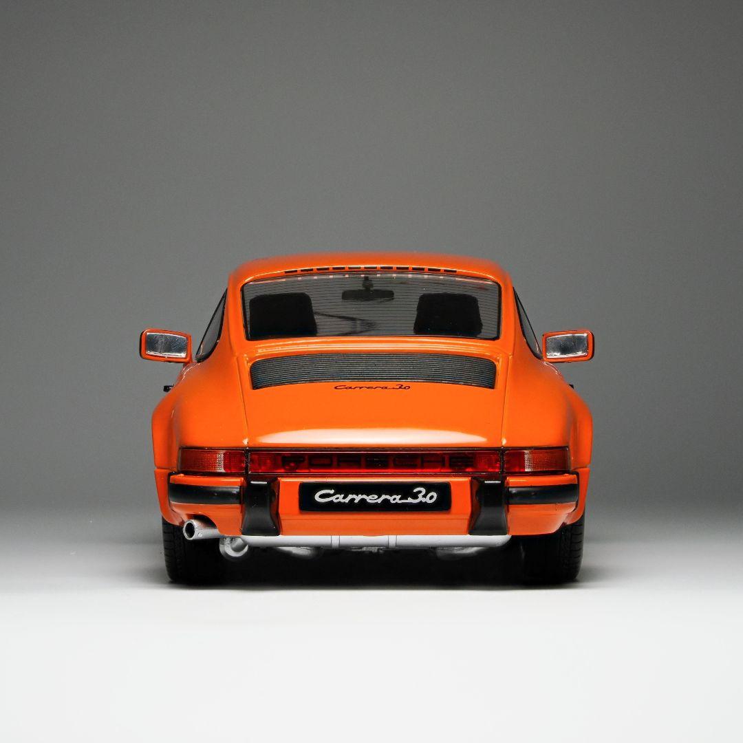 ソリド 1/18 ポルシェ 911 カレラ3.0 オレンジ