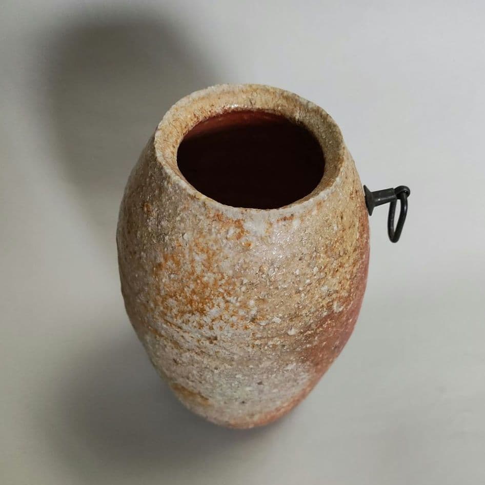 岡見周二　掛花生　花入　花瓶　信楽　自然釉