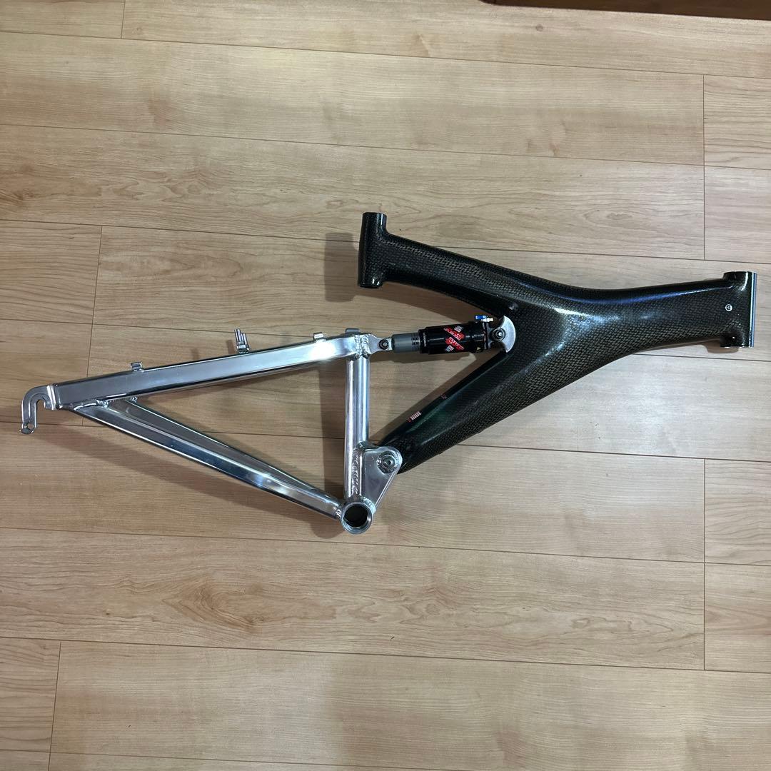 レストア済みTREK Y22 OCLV カーボンフレーム　トレック Y33