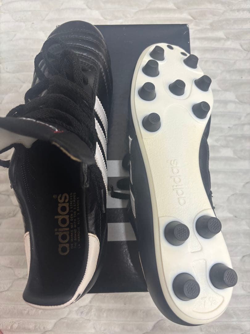 adidas Copa Mundial サッカーシューズ