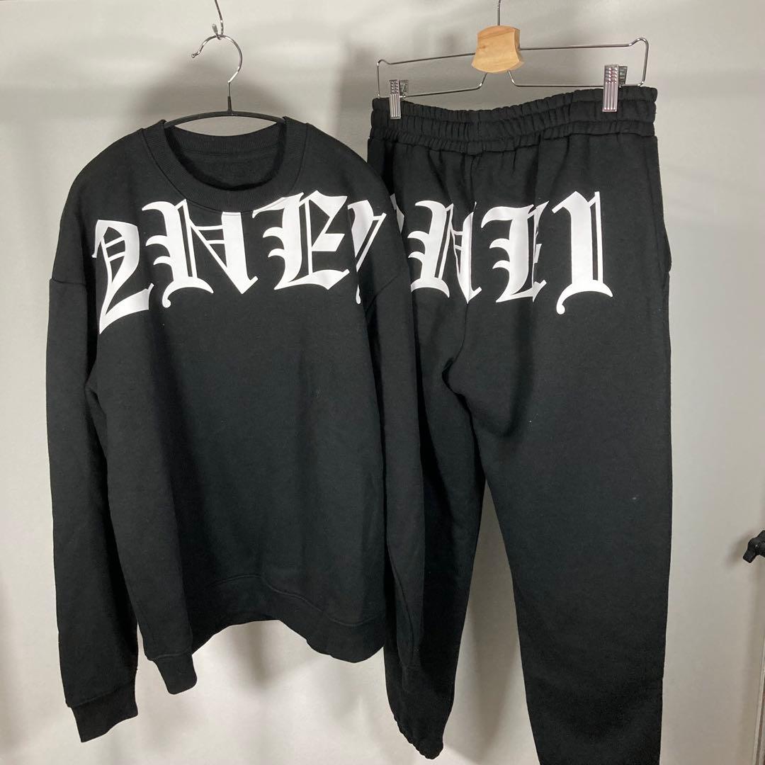 【大幅値下げ】 2NE1 スウェットセット ライブグッズ