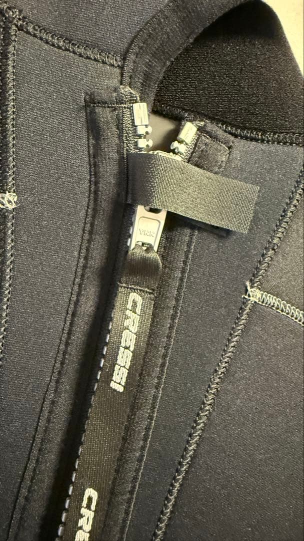 CRESSI クレッシー　ウェットスーツ5mm Casroro Mサイズ(M3)