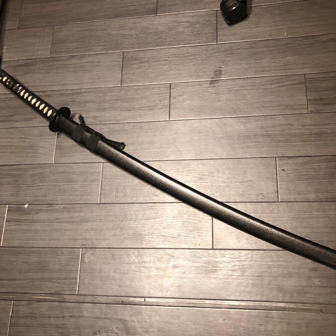 高級模造刀　居合刀　優波紋　黒拵え