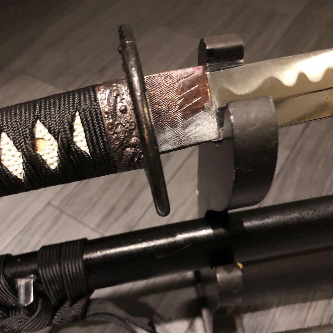 高級模造刀　居合刀　優波紋　黒拵え