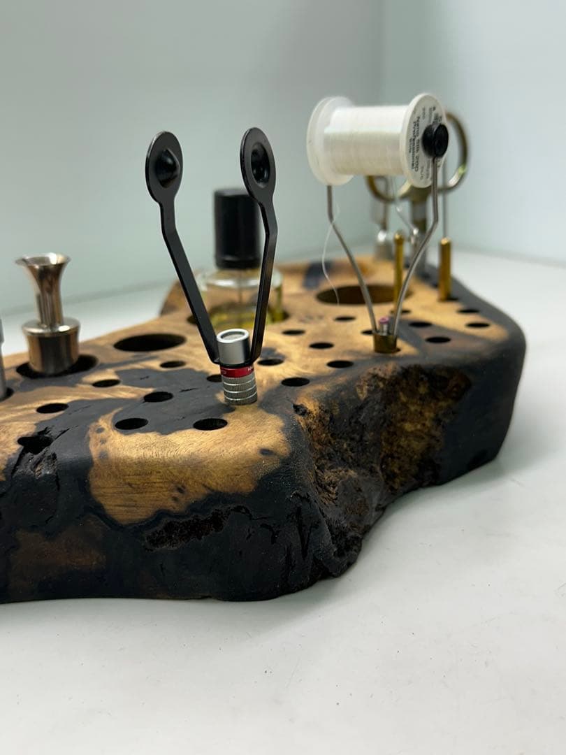 特大黒柿のフライタイイング用ツールスタンド