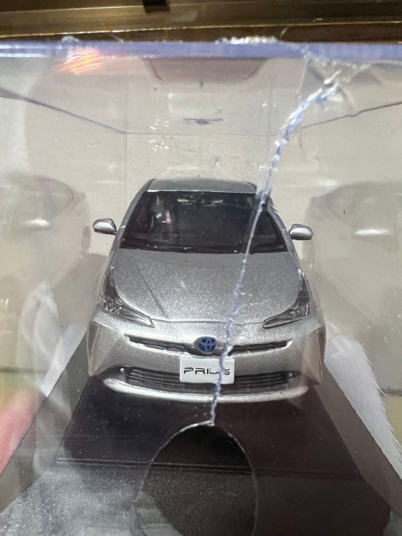 【非売品】 トヨタ プリウス ミニカー シルバーメタリック　1/30