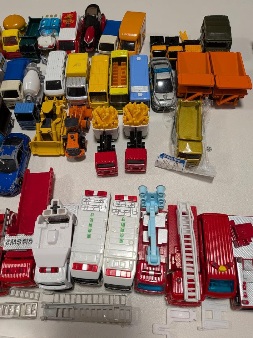 トミカ 中古 59個 新品 3個 トミカ以外 29個 計 91個