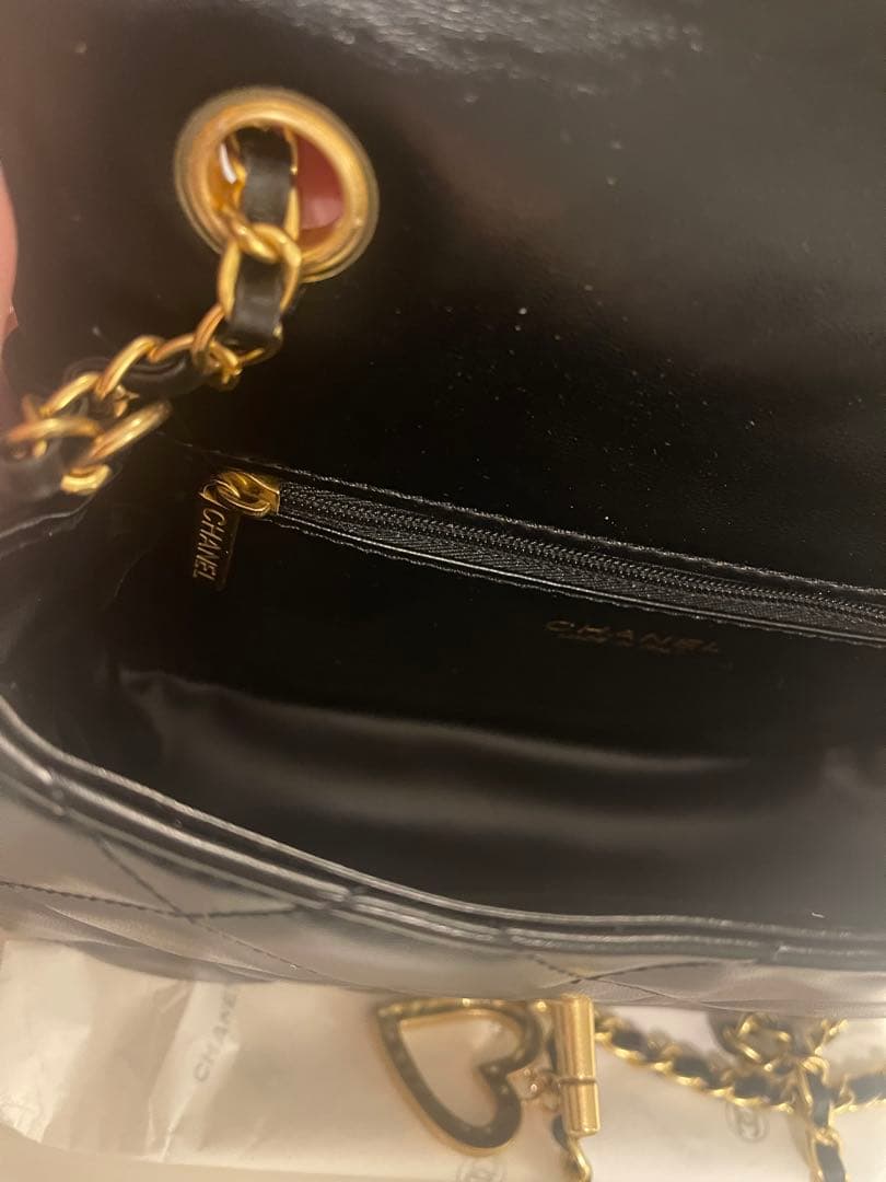 CHANEL ブラック キルティングショルダーバック