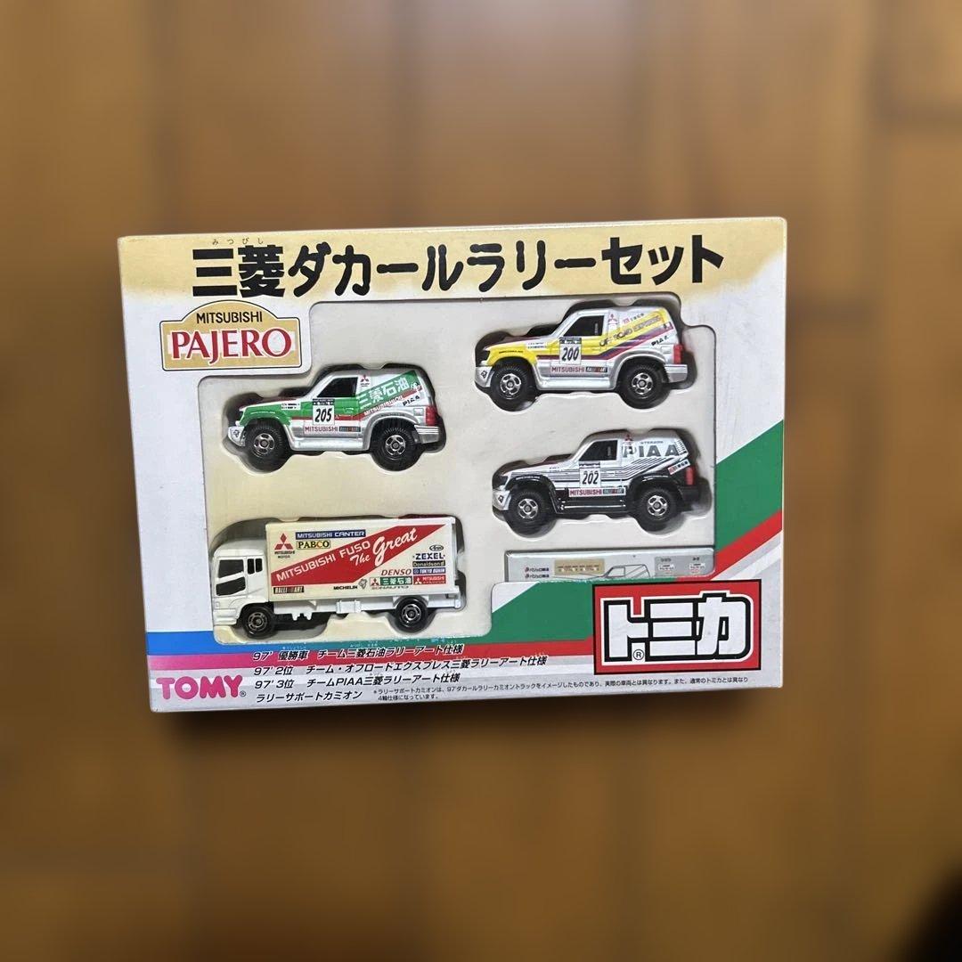 新品未開封　三菱パジェロ ダカールラリーセット