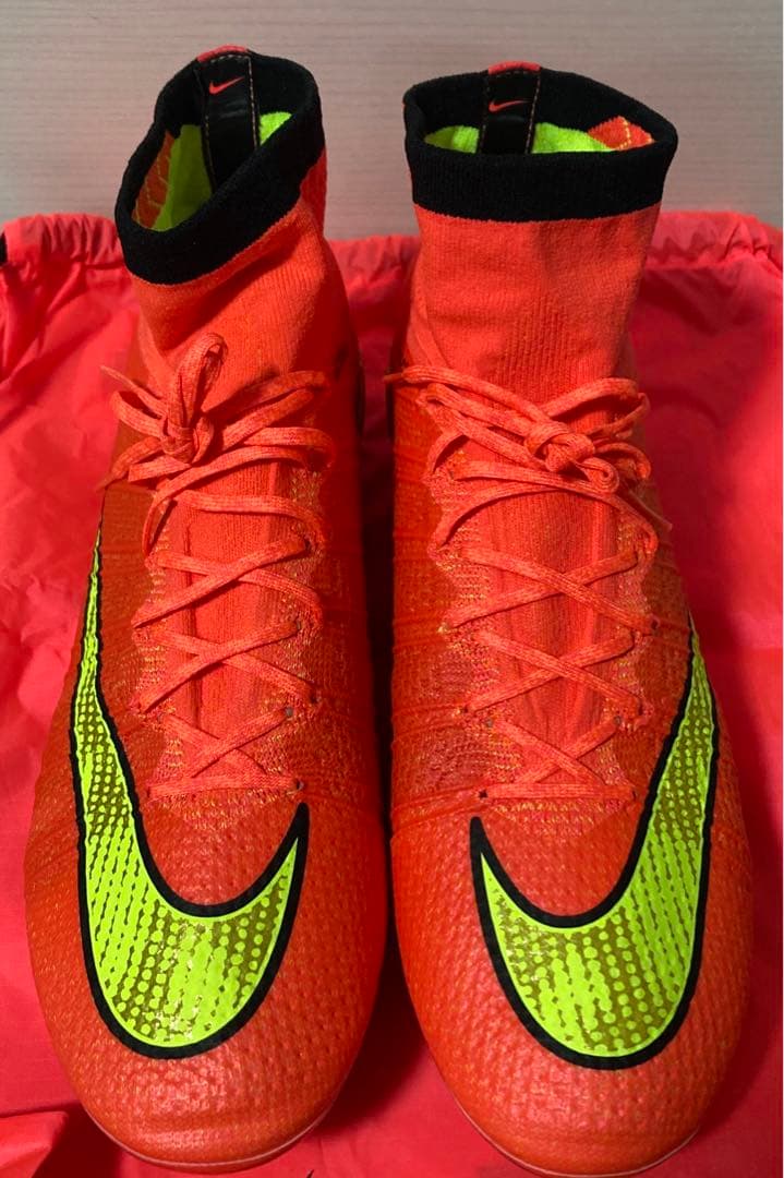 ナイキ マーキュリアルスーパーフライ 4 Hyper Punch