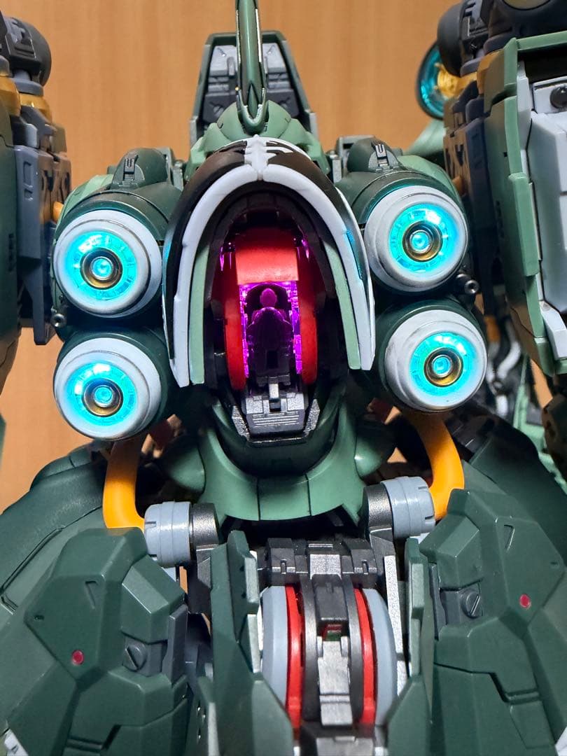 GP02ソロモン&オシリスエアリアルドミネーター