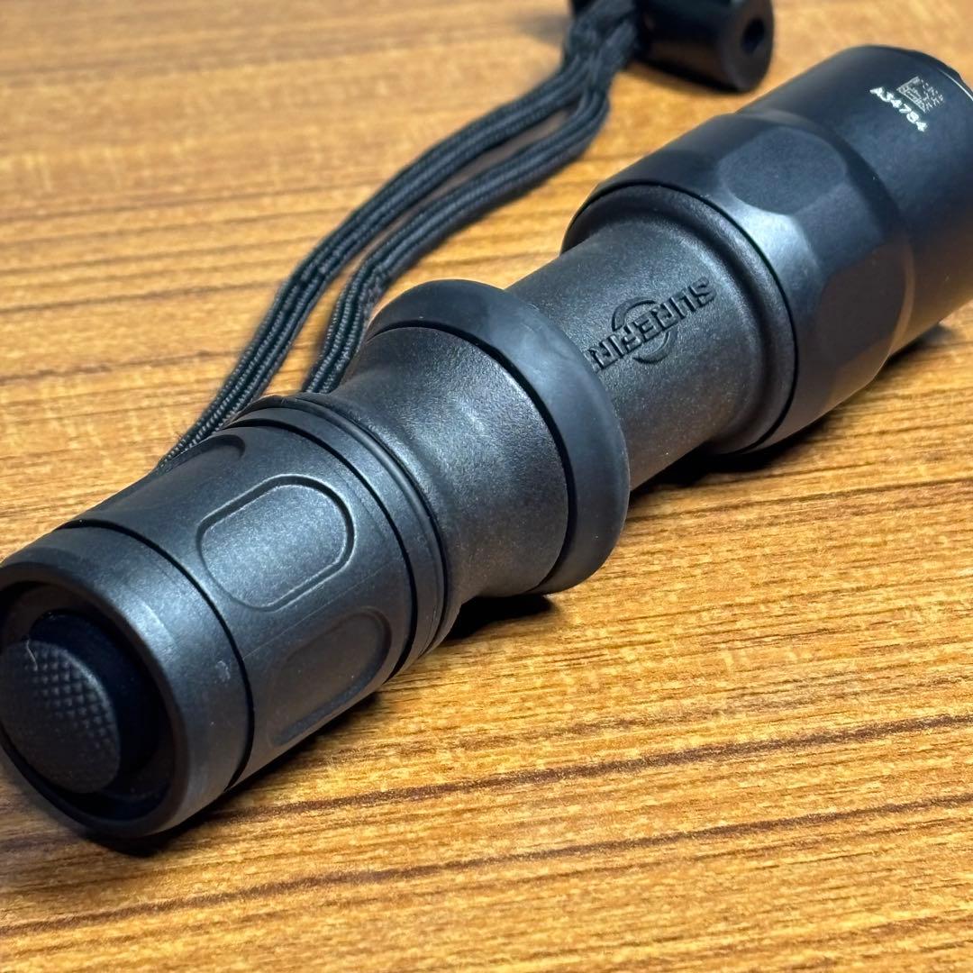 シュアファイア　 G2Z フラッシュライト　タクティカル