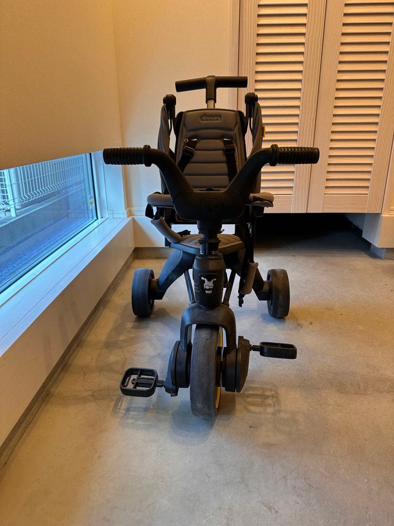 doona グレー 三輪ベビーカー 折りたたみ式