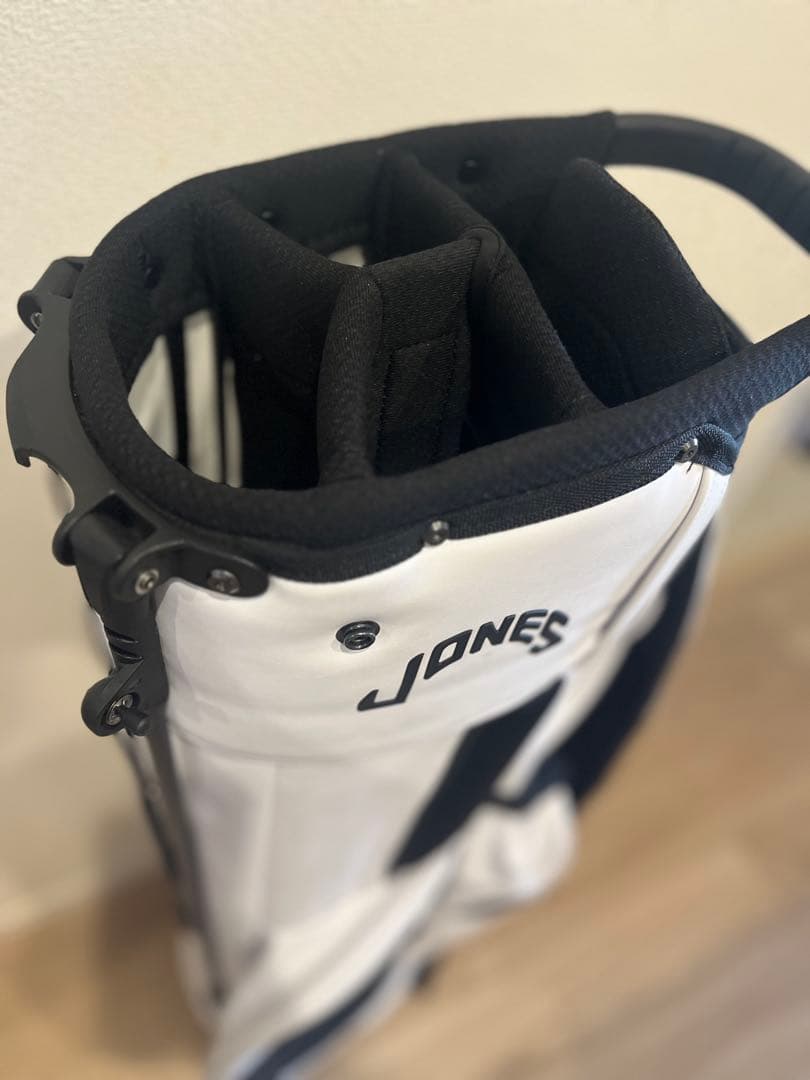 JONES キャディバッグ ホワイト/ブラック