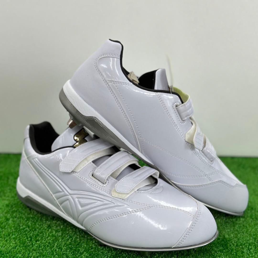 ✨大人気商品✨SSK 白スパイク 28cm