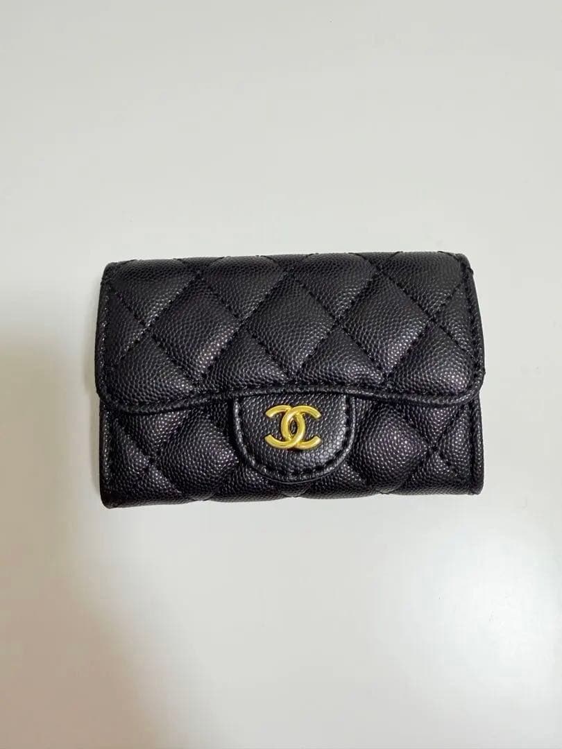 CHANEL 黒 レザー 財布 コンパクト ノベルティ