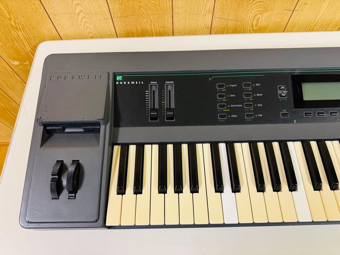 KURZWEIL K2VX シンセサイザー