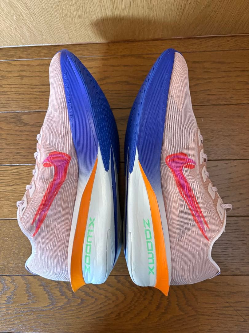 ナイキ　ヴェイパーフライ4 Nike vapor fly 4 ランニングシューズ