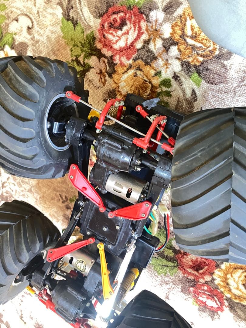 BULLHEAD ラジコン トラック 青、車体のみ。